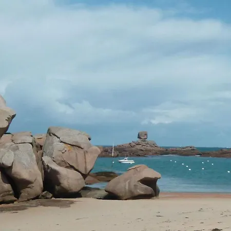 Comfortable With Fantastic Sea View Prázdninový dům Perros-Guirec